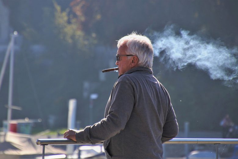 Public cigar etiquette